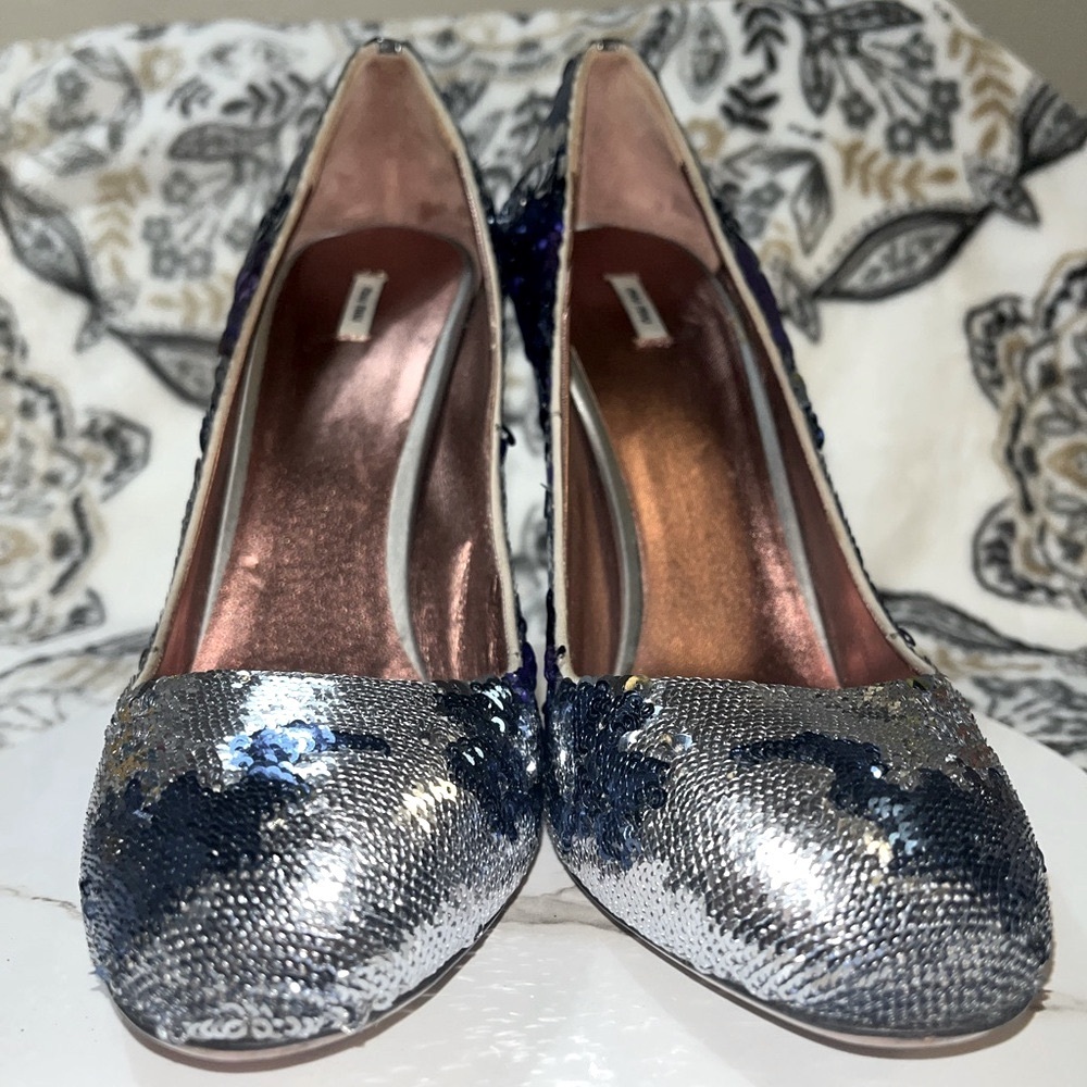 Miu Miu Sequin Embellishments Round Toepumpsheels… - image 6